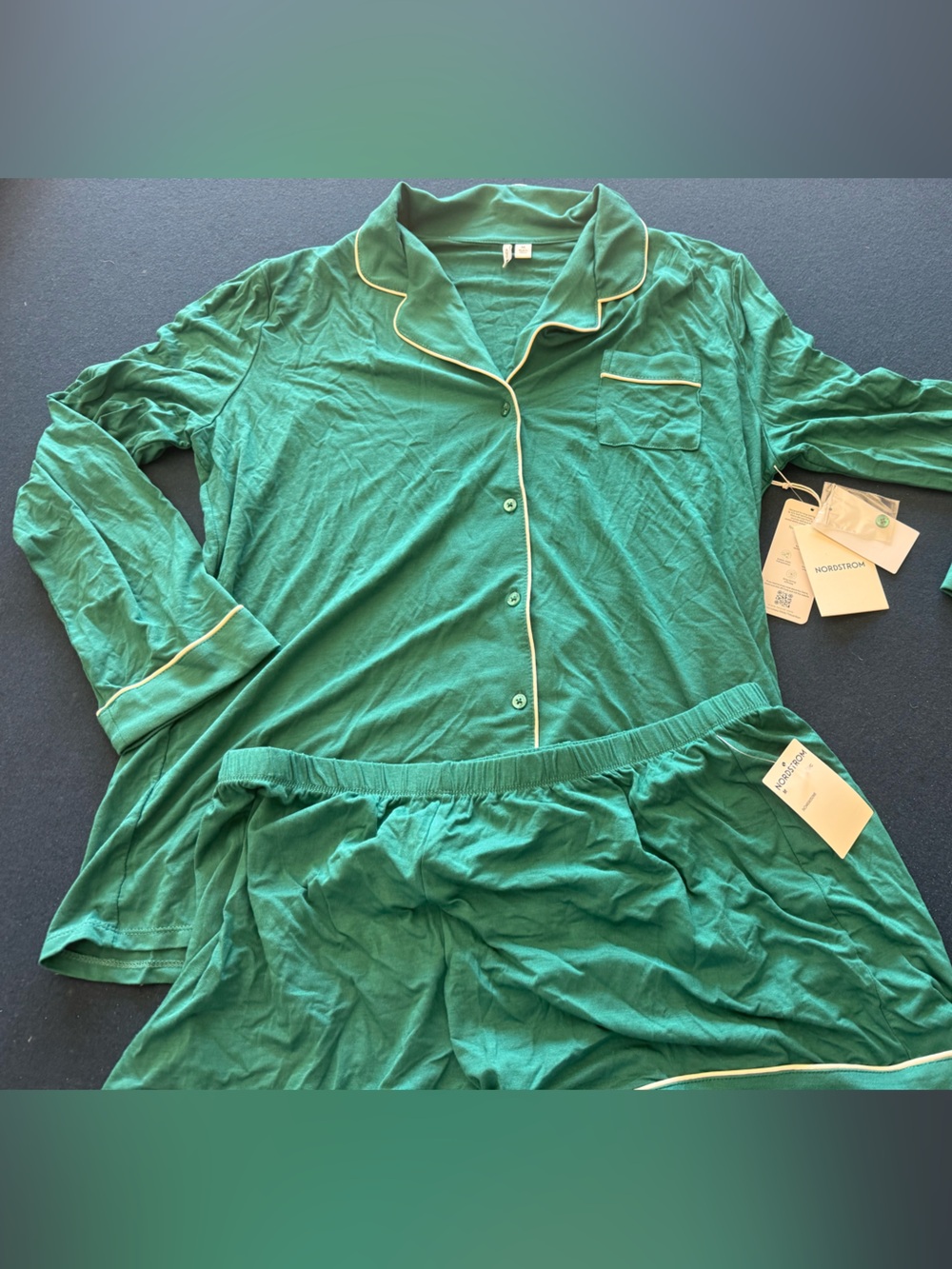 Nordstrom Teal Green TENCEL Pajama Set w/ white piping! Cute comfy & COOL